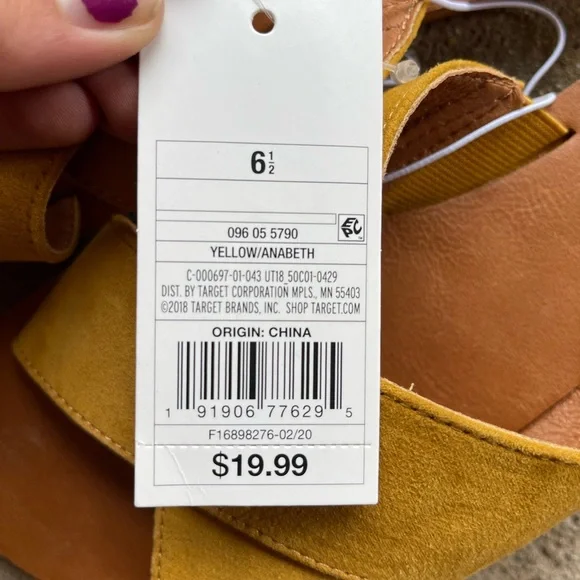 Sandals - Picture 3 of 3